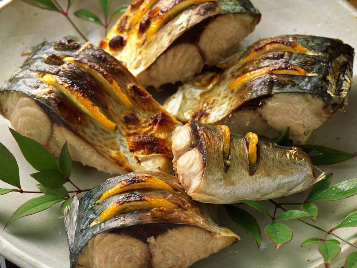 Красная рыба в духовке: самые вкусные рецепты приготовления
