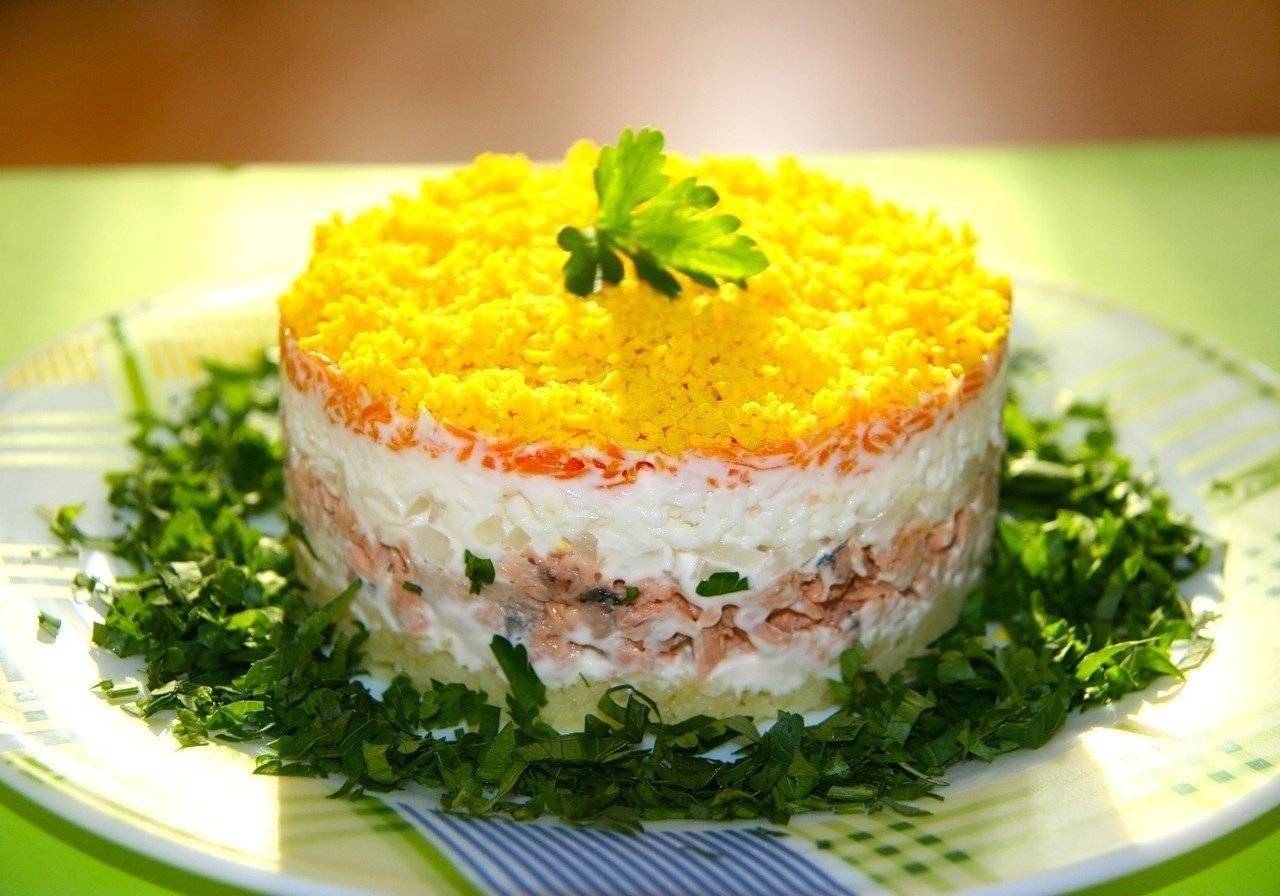 Салат из рыбы (более 100 рецептов с фото) - рецепты с фотографиями на поварёнок.ру
