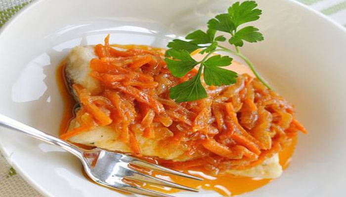 Минтай под маринадом из моркови и лука: пошаговый рецепт с фото, как приготовить