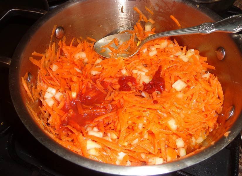 Минтай под ароматным маринадом из моркови и лука