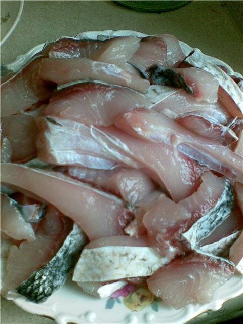 Как засолить толстолобика: способы вкусно замариновать рыбу по-домашнему