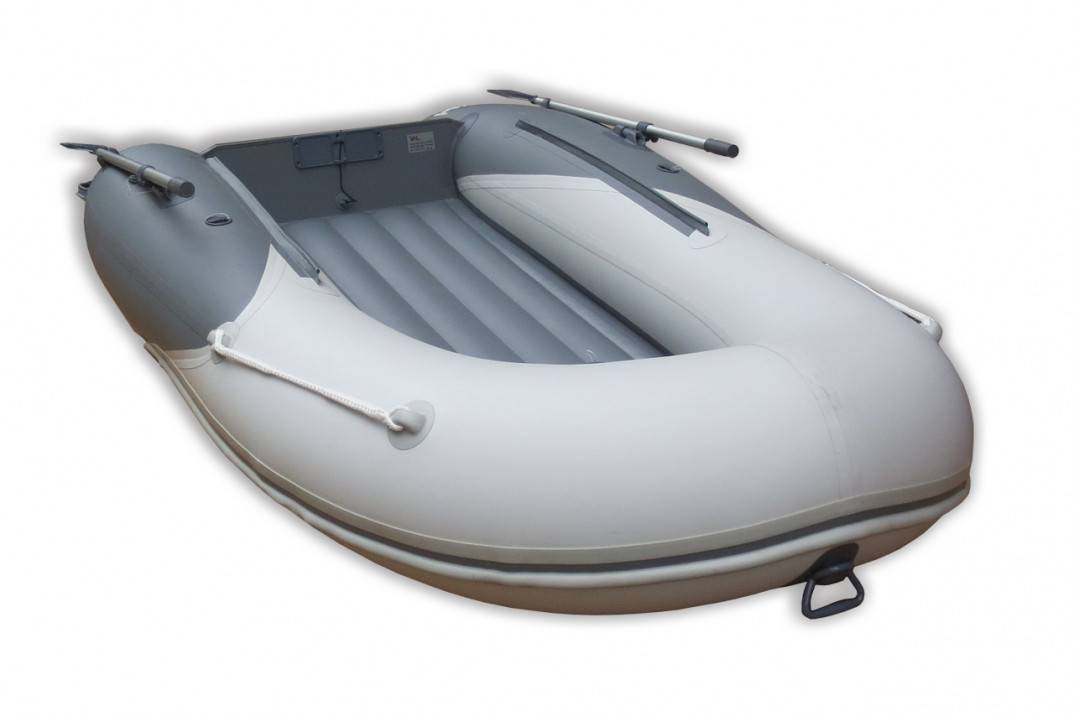 Чем хороша надувная лодка из пвх: её преимущества и недостатки