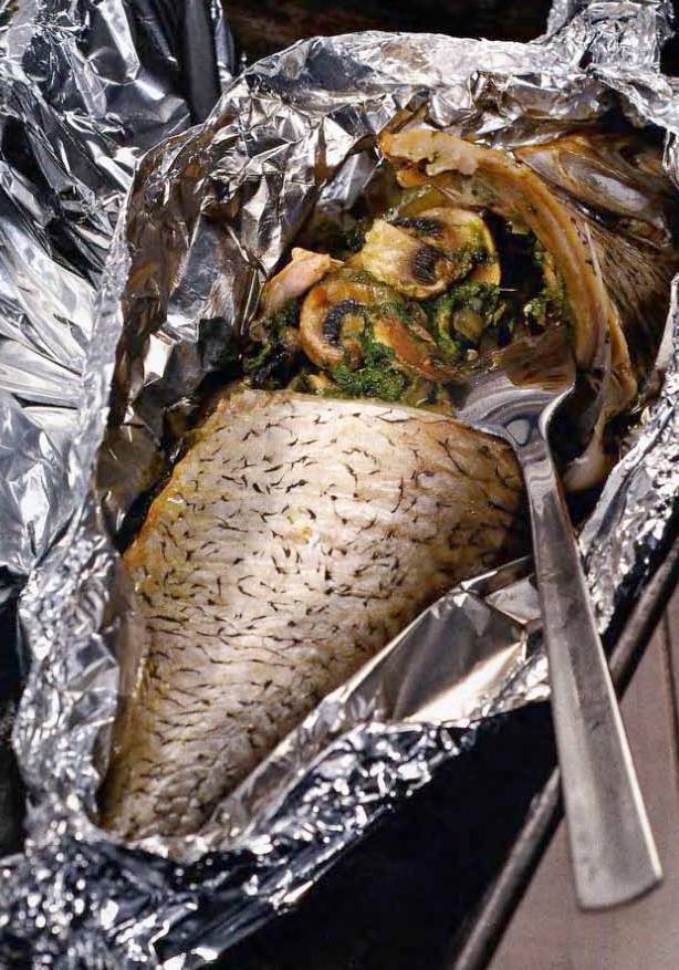 Рыба в фольге "для любителей мангала" – кулинарный рецепт