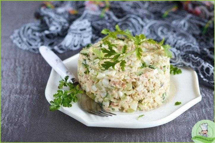 Идеальный салат с рисом и рыбными консервами