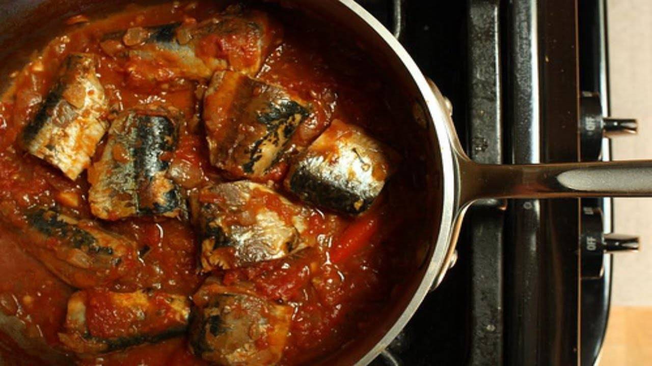 Килька в томатном соусе на зиму – 7 рецептов приготовления