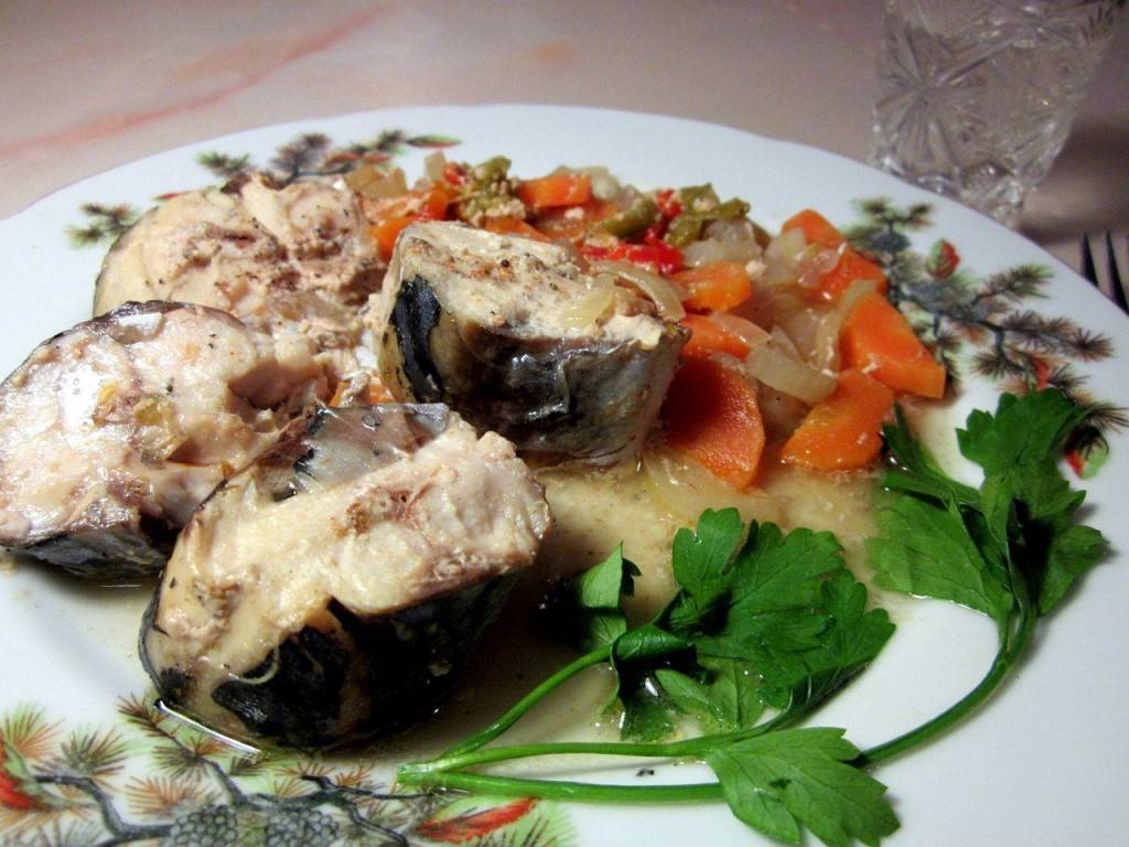 Блюда из рыбы и морепродуктов в мультиварке - рецепты
