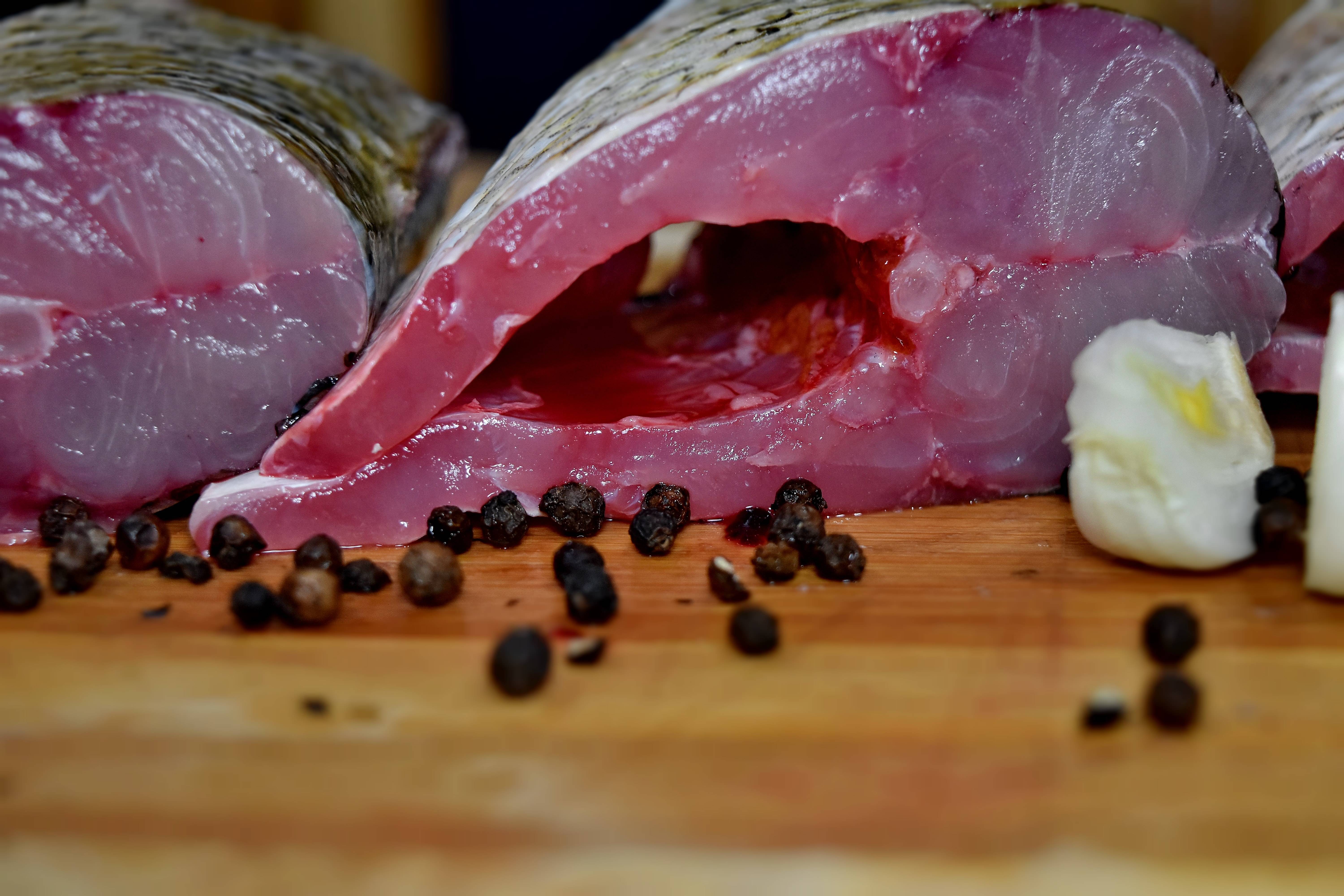 Жареный тунец на сковороде: 5 проверенных рецептов