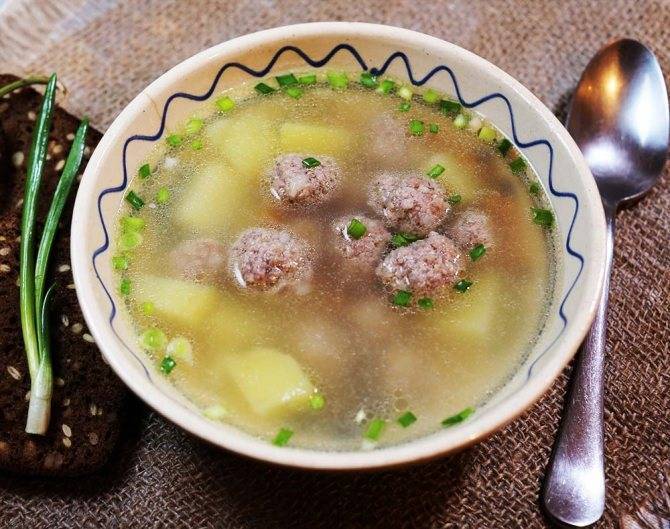 Суп с фрикадельками и картошкой: готовим вкуснейшее первое блюдо