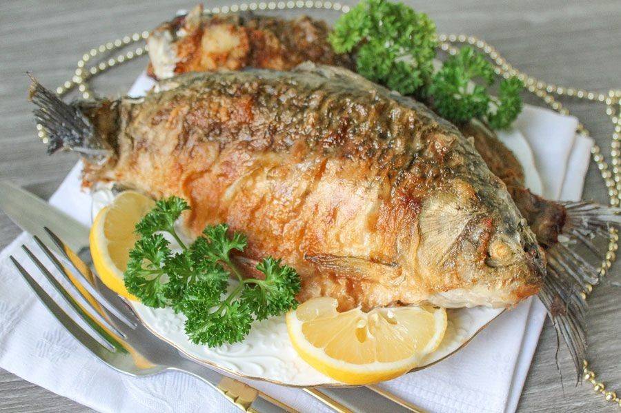 Карась в сметане: рецепты на сковороде, в духовке, как приготовить жареную рыбу