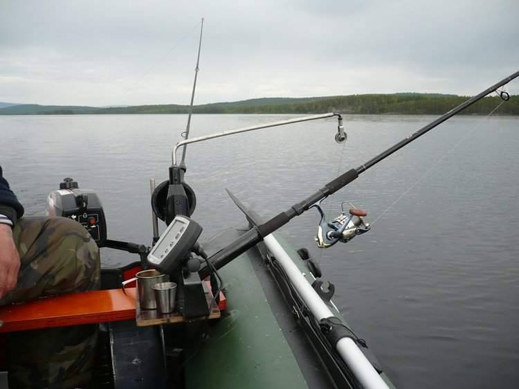 Лодки для рыбалки: резиновые, пвх, надувные – обзоры и характеристики лодок и моторов