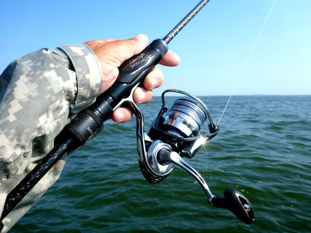 Снасти для ловли карася — перечень необходимых вещей на карасевой рыбалке