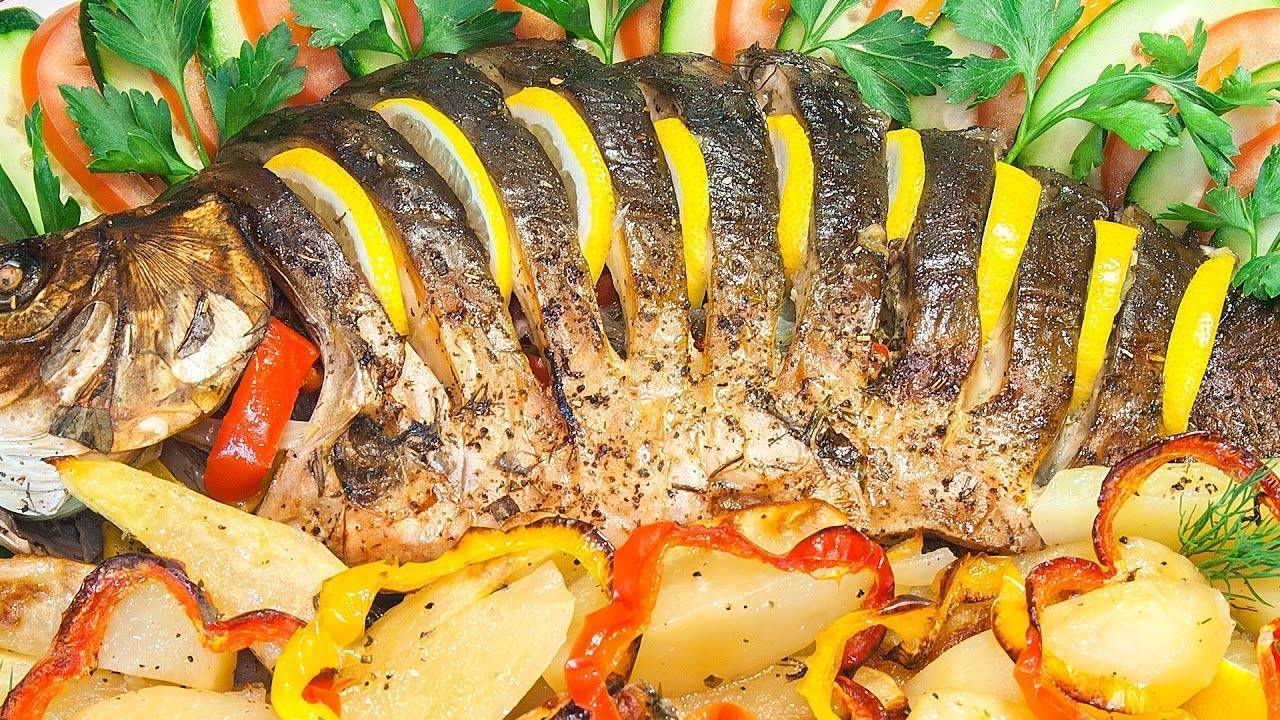 Рыба с овощами запеченная в духовке - рецепты с фото