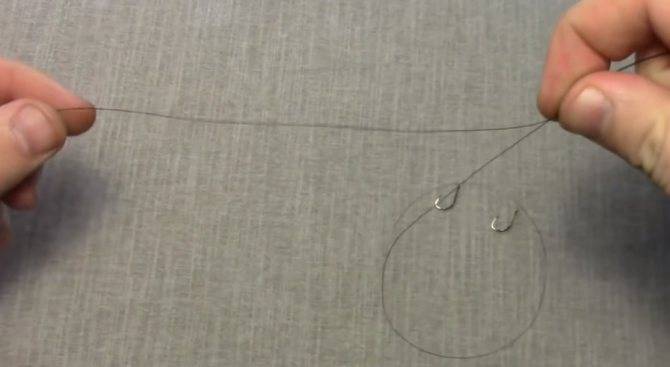 Как привязать два крючка на один поводок безузловым узлом noknot