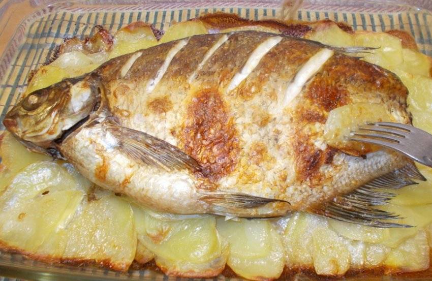Как запечь рыбу в духовке целиком чтобы была сочной пошаговый рецепт