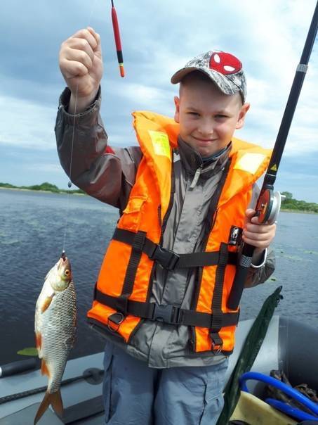 Морская рыбалка (28 фото): снасти для ловли рыбы на море с берега, в открытом балтийском и аральском море. как рыбачить на крючок?