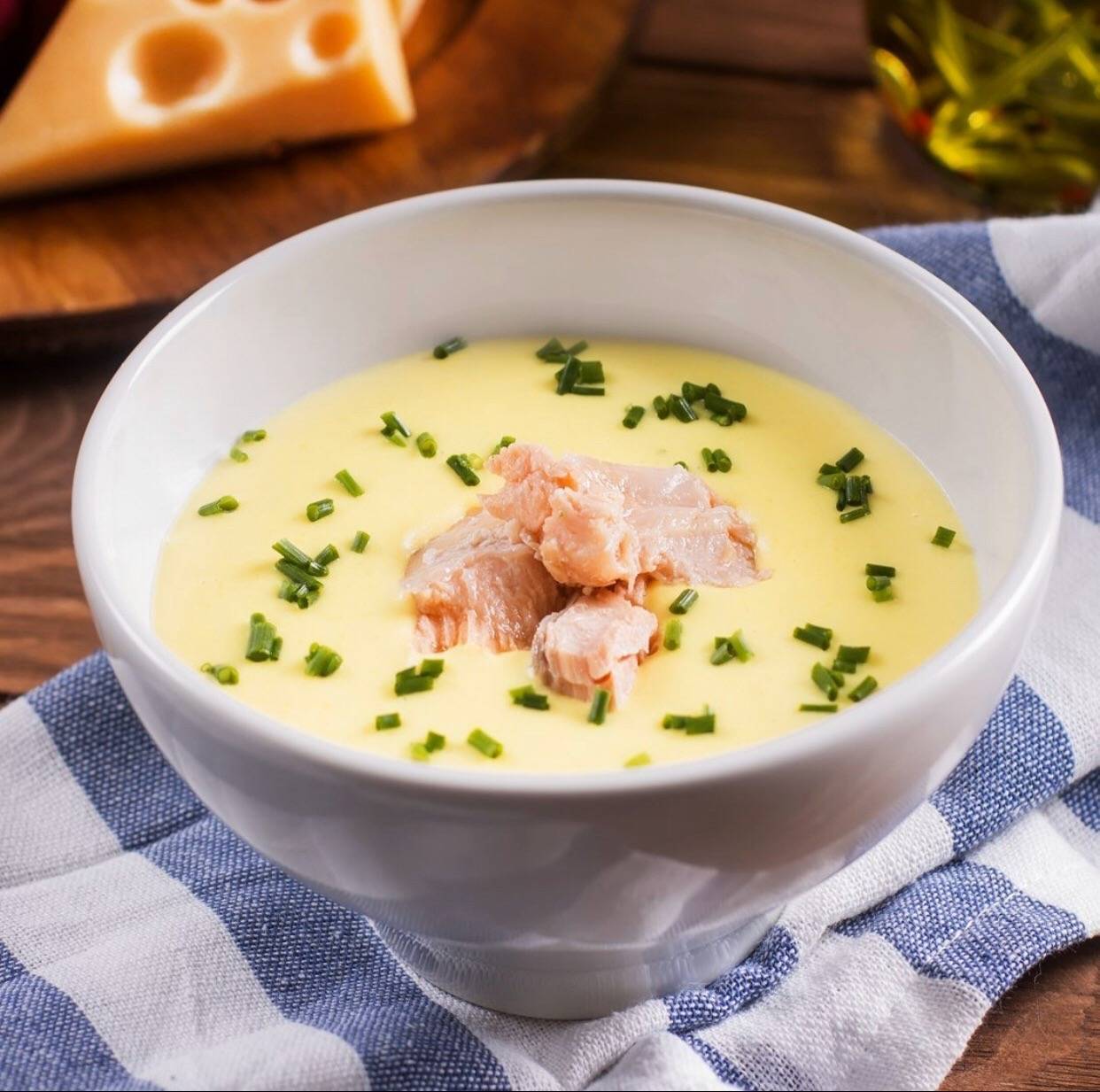 Финский лососевый суп со сливками "лохикейтто"