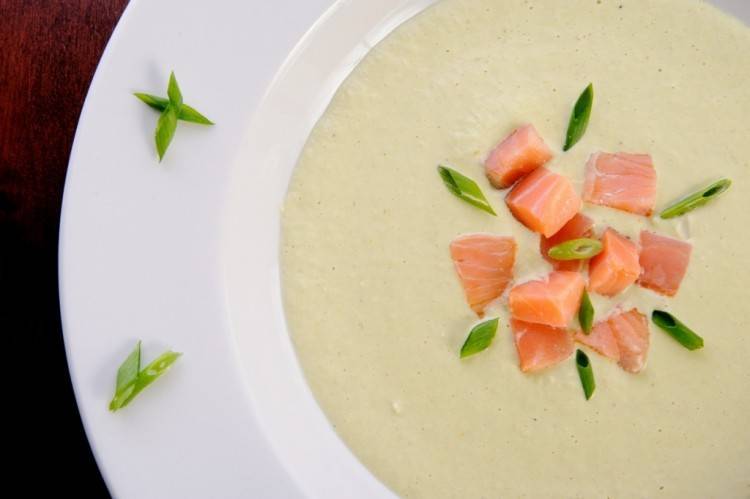 Суп из красной рыбы со сливками – кулинарный рецепт