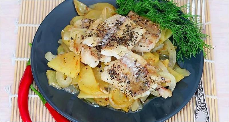 Рыба в духовке с картошкой  простой рецепт с фото как запечь рыбу