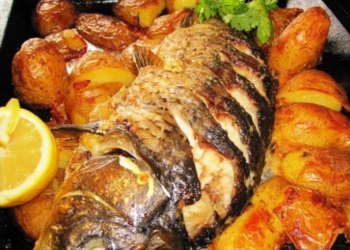 Рыба, запеченная в фольге с картофелем – кулинарный рецепт