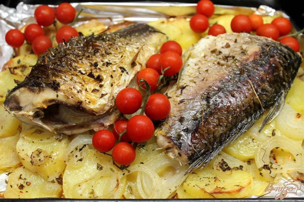 Рыба, запеченная в фольге с картофелем